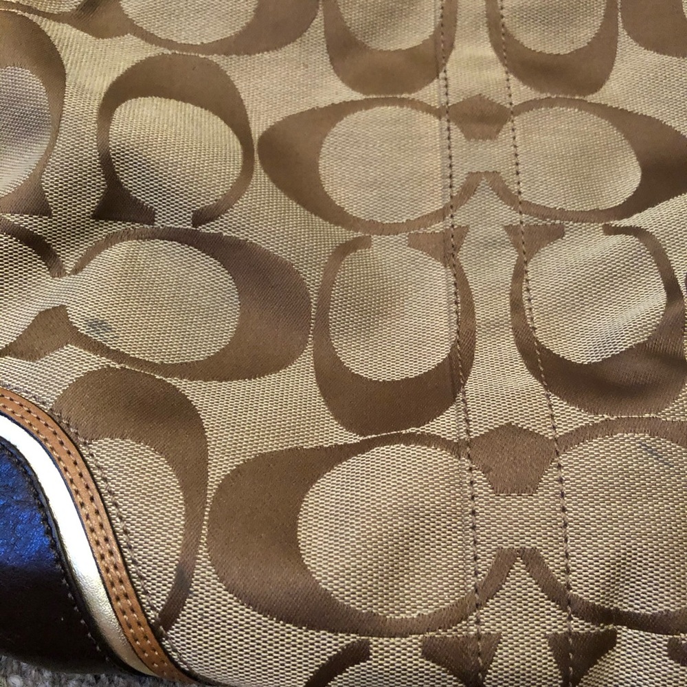 Coach Signature Print Crescent W/Shoulder Strap - Picture 7 of 8
